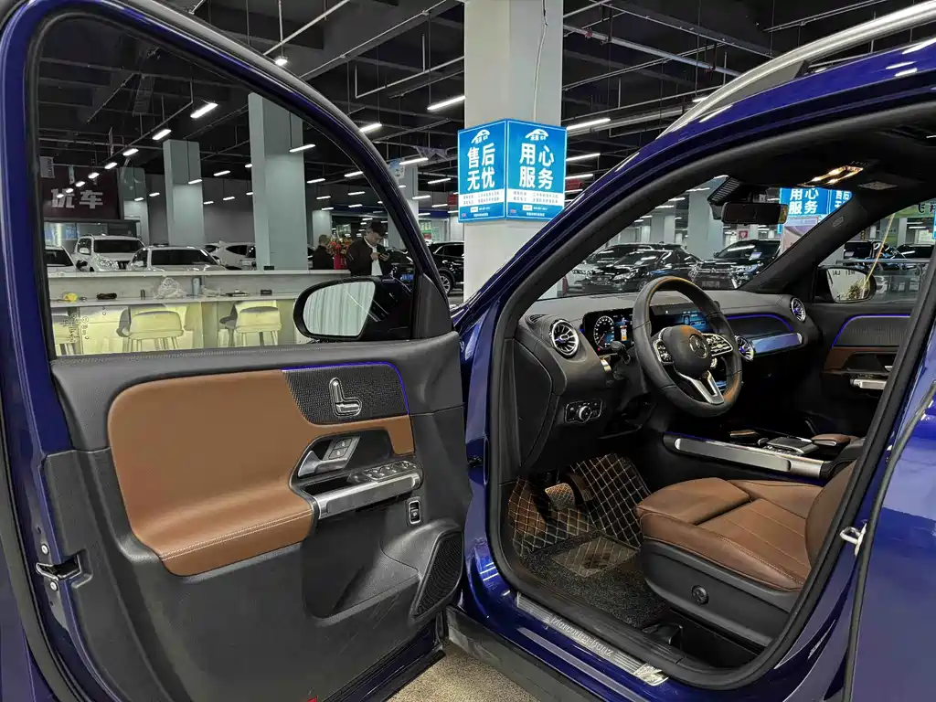 Mercedes-Benz GLB — миниатюра 4