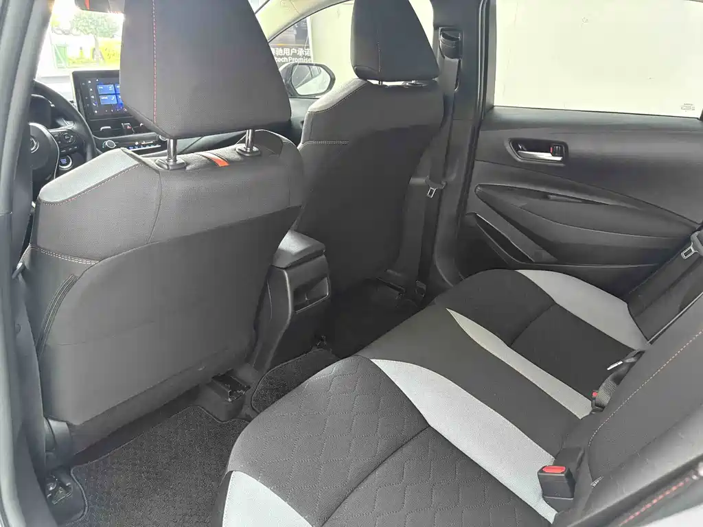 Toyota Corolla — миниатюра 10