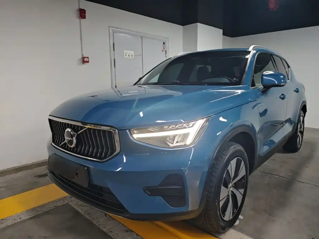 Volvo XC40 — миниатюра 2