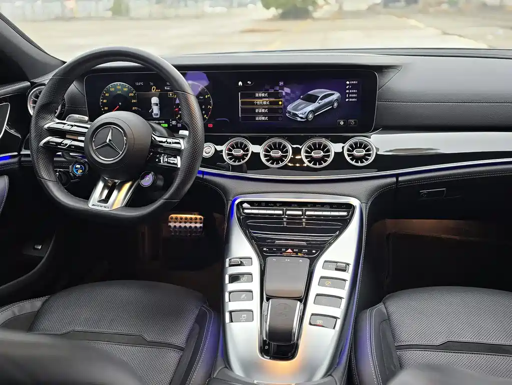 Mercedes-Benz A MG GT 2022 AMG GT 50