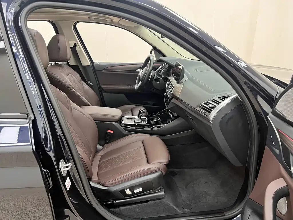 BMW X3 — миниатюра 11