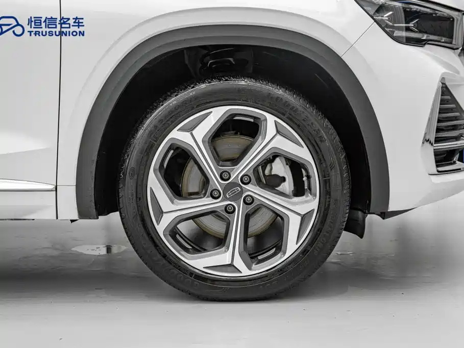 Geely Xingyue L — миниатюра 11