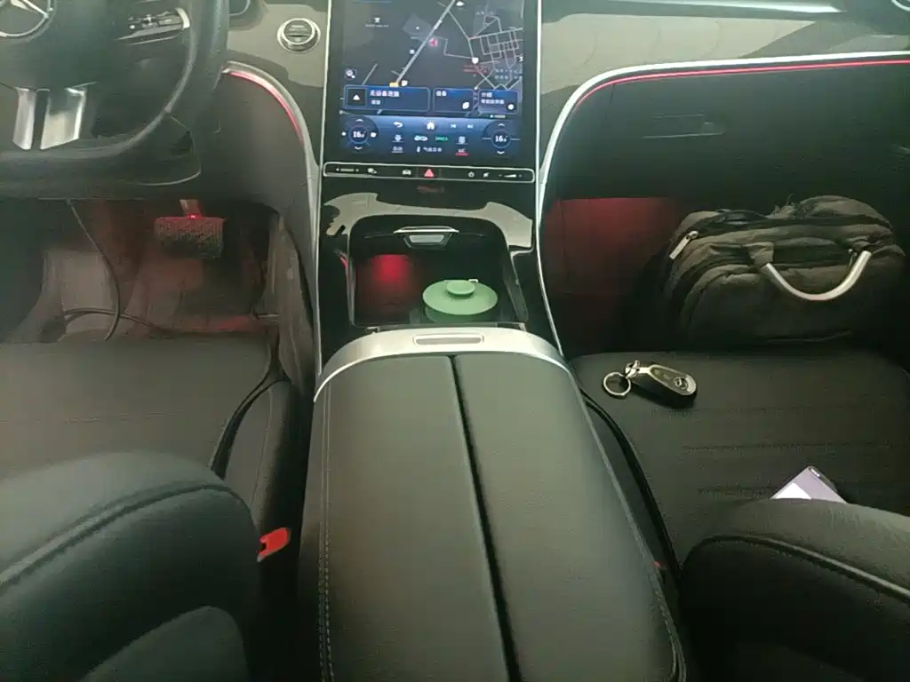 Mercedes-Benz C-Class — миниатюра 14