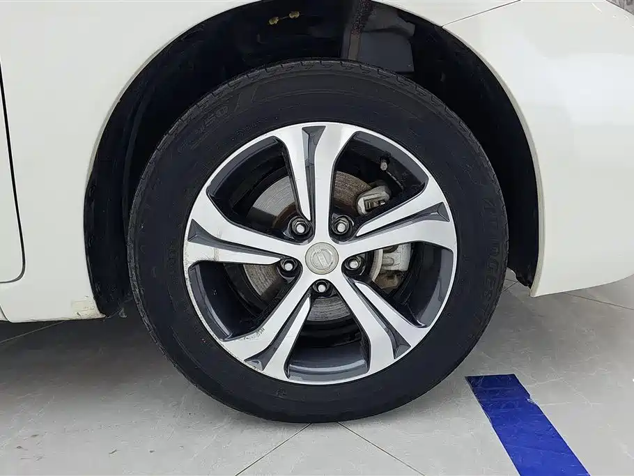 Nissan Tiida 2019 1.6L CVT VI