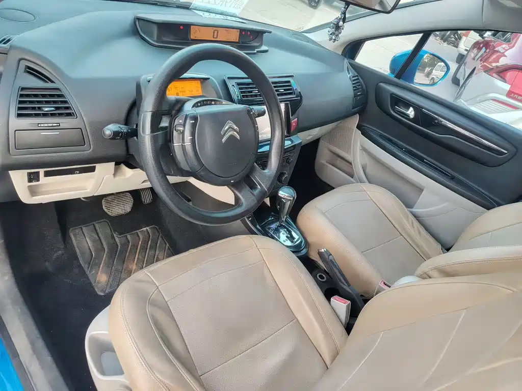 Citroen C-Quatre — миниатюра 6