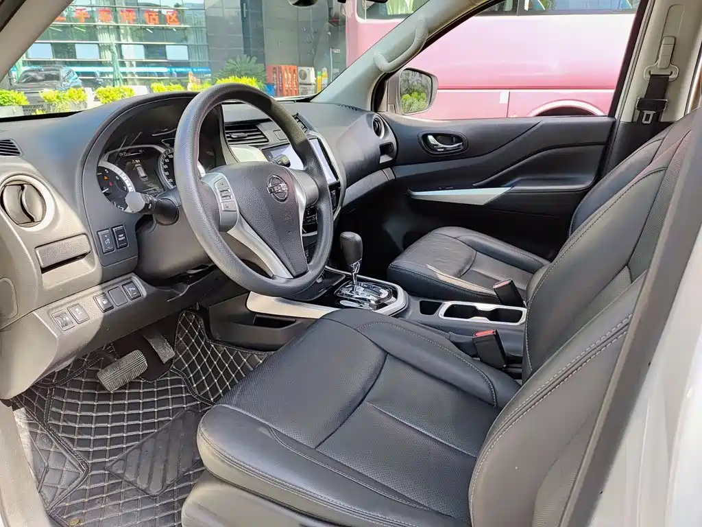 Nissan Terra — миниатюра 7