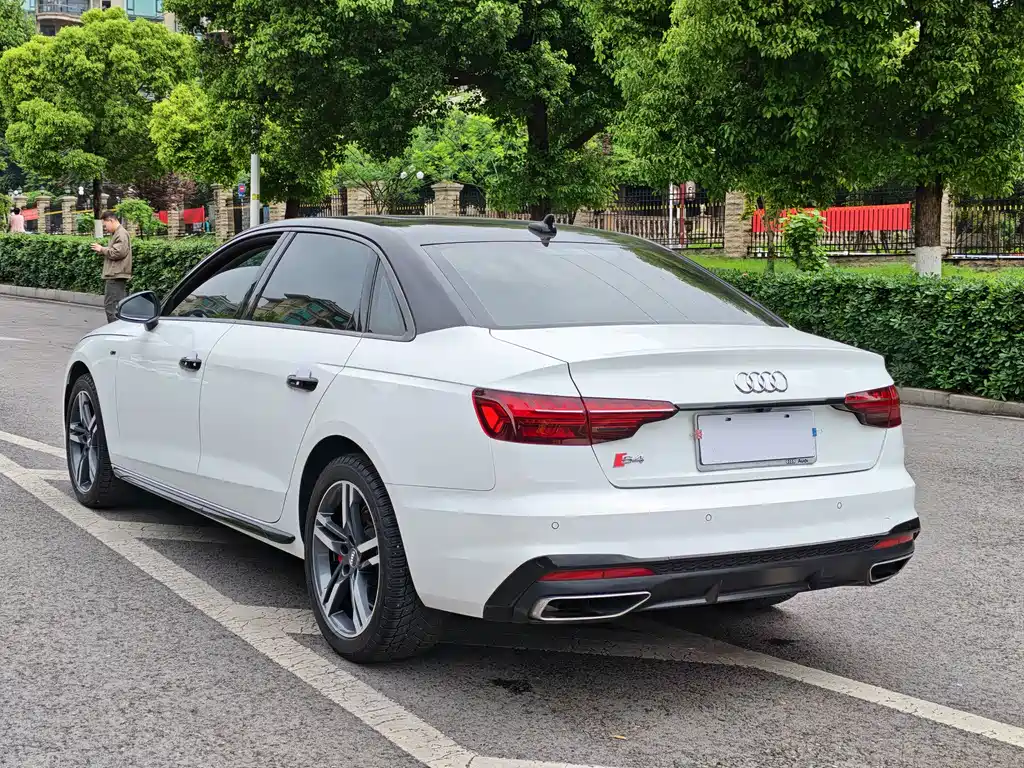 Audi A4L 2020 40 TFSI Luxury