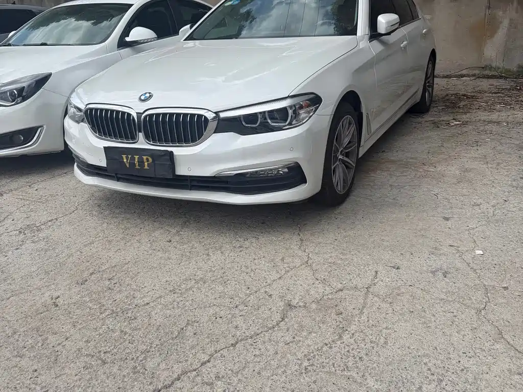 BMW 5 Series — миниатюра 2