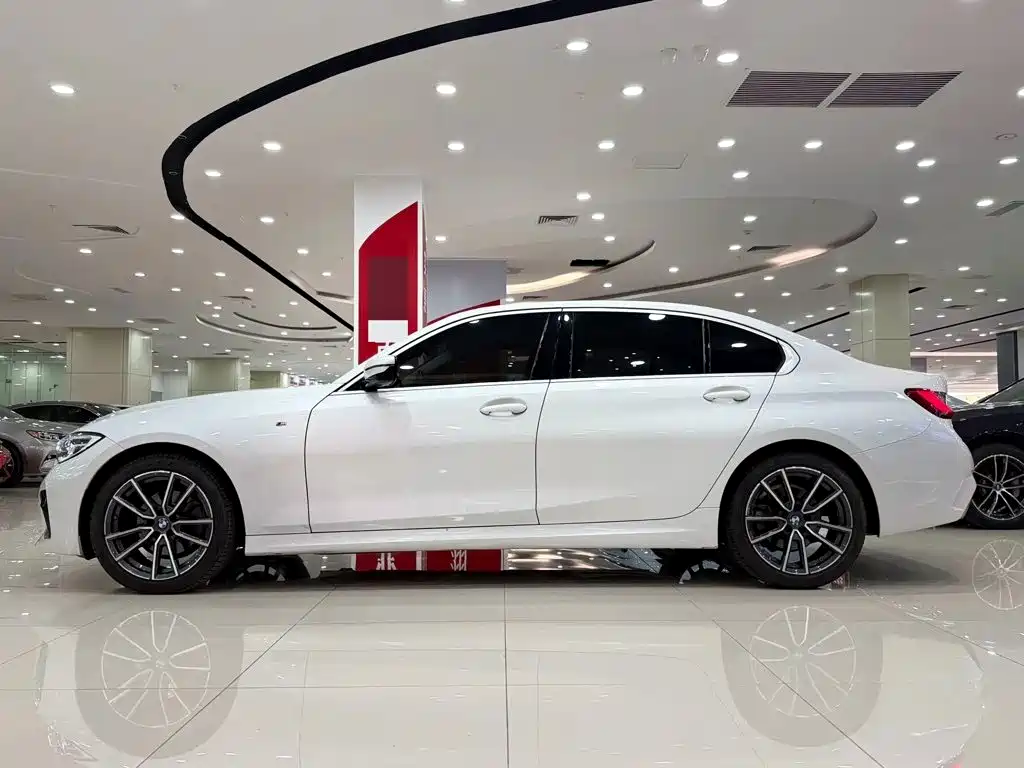 BMW 3 Series — миниатюра 4