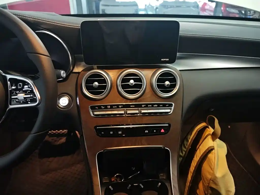 Mercedes-Benz GLC — миниатюра 13