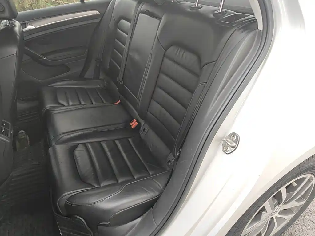 Volkswagen Golf — миниатюра 17