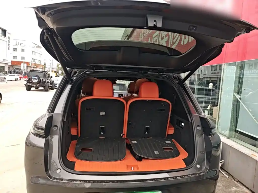 Li Auto Li L8 — миниатюра 19