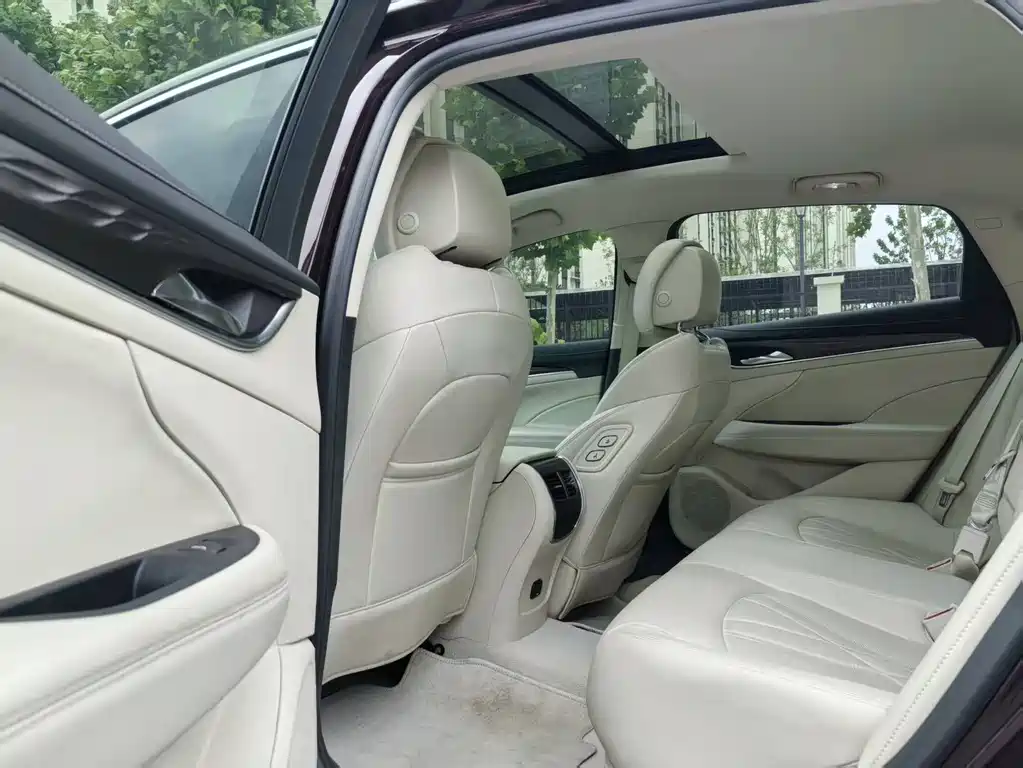 Buick LaCrosse 2022 Avenir
