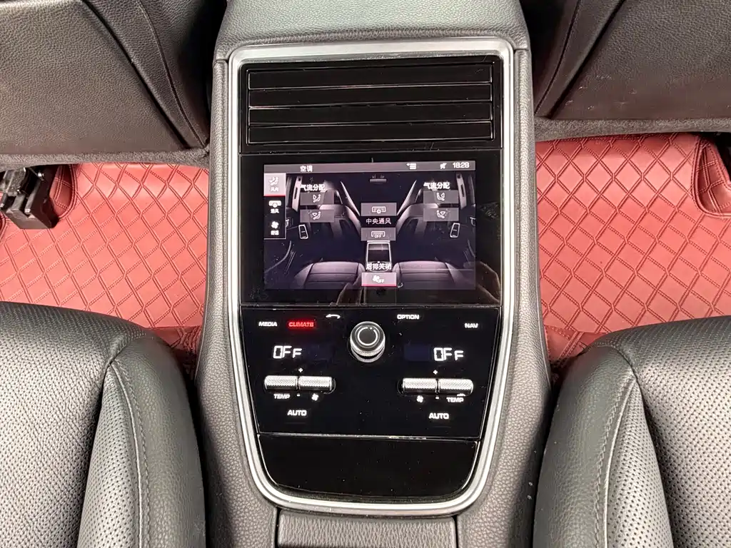Porsche Panamera — миниатюра 14
