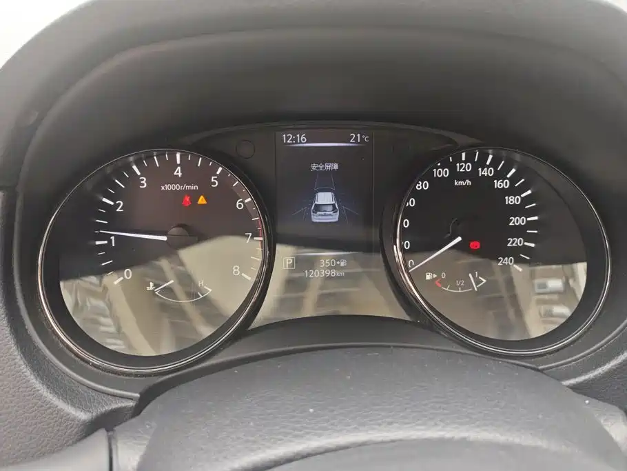 Nissan X-Trail — миниатюра 14