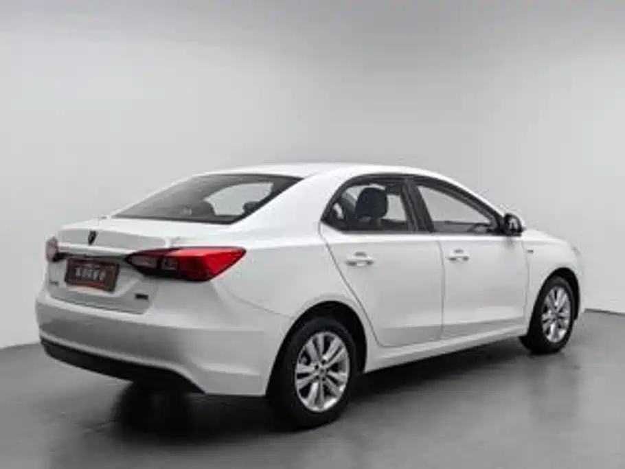 Roewe 360 — миниатюра 3