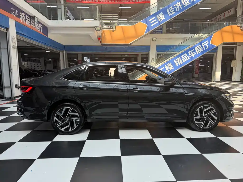 Volkswagen Sagitar — миниатюра 4