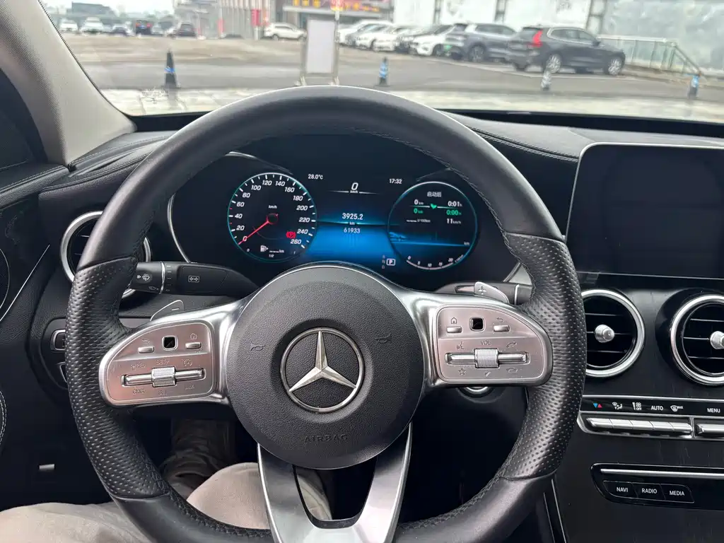 Mercedes-Benz C-Class — миниатюра 17