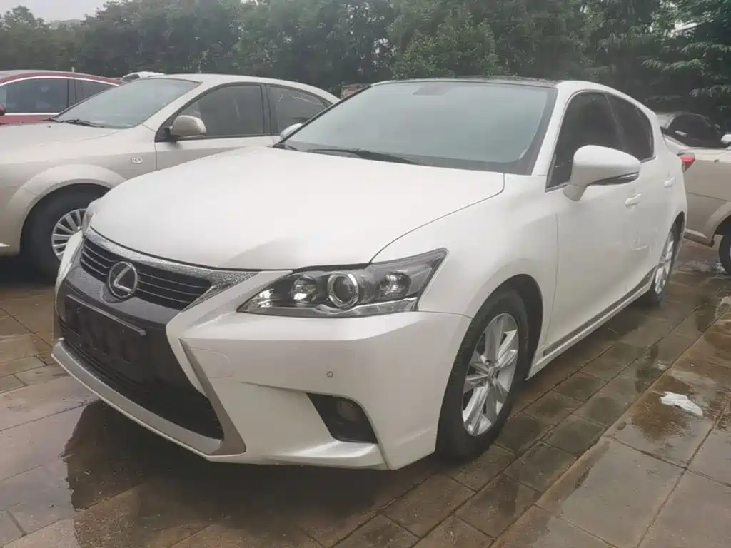Lexus CT