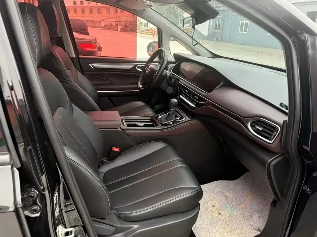 GAC Motor Trumpchi M6 — миниатюра 4