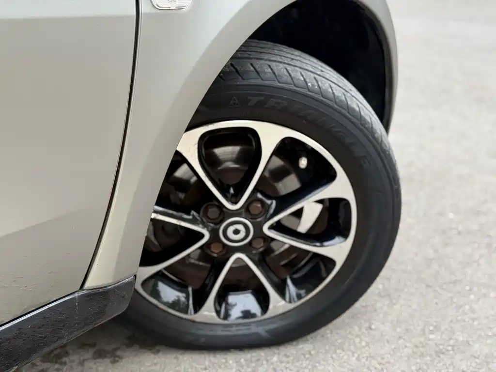 smart Smart Fortwo — миниатюра 4