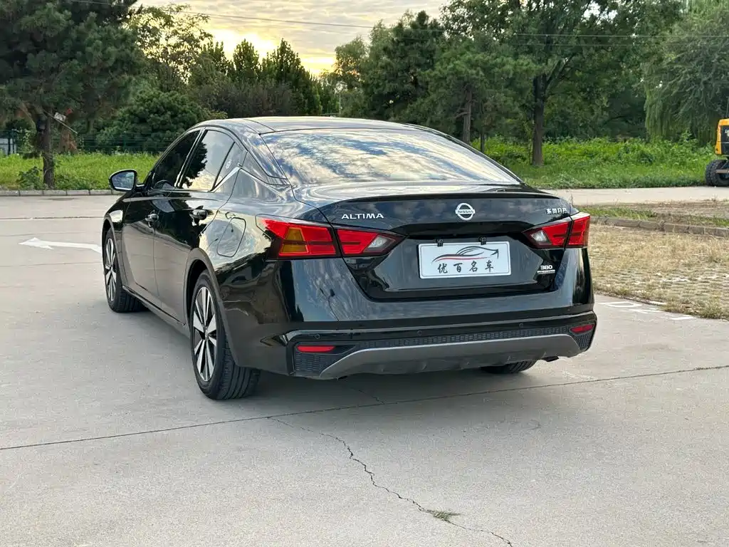 Nissan Teana — миниатюра 4