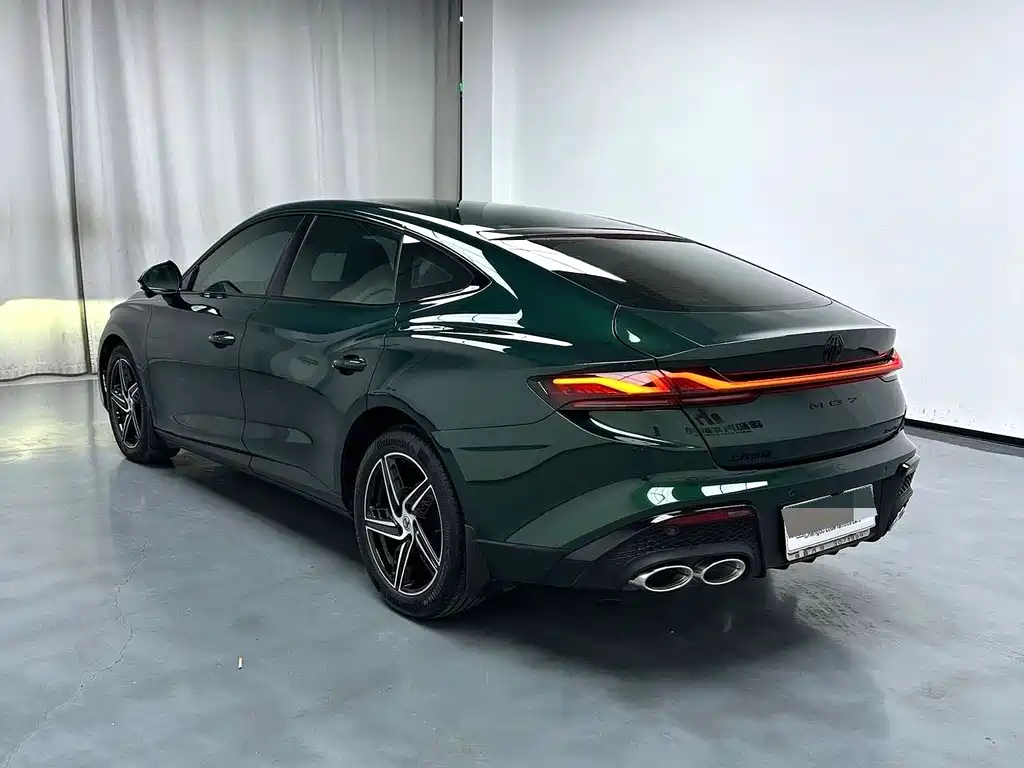 MG 7 2023 1.5T DCT Luxury