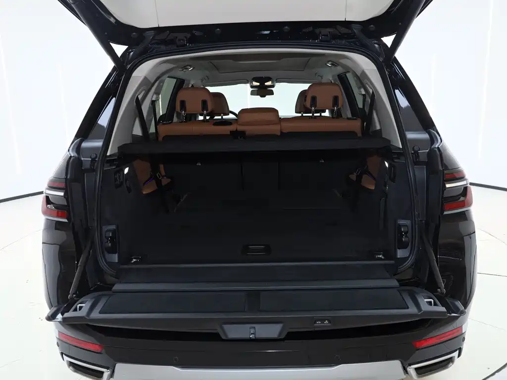 BMW X7 2023 — фото 17