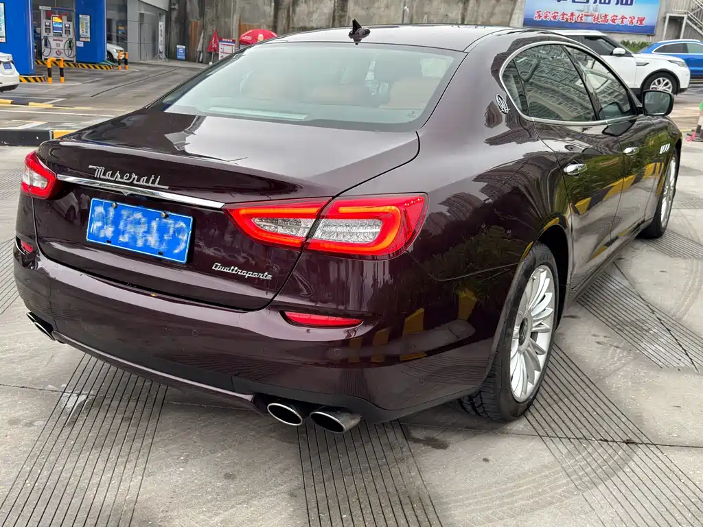 Maserati Quattroporte — миниатюра 7