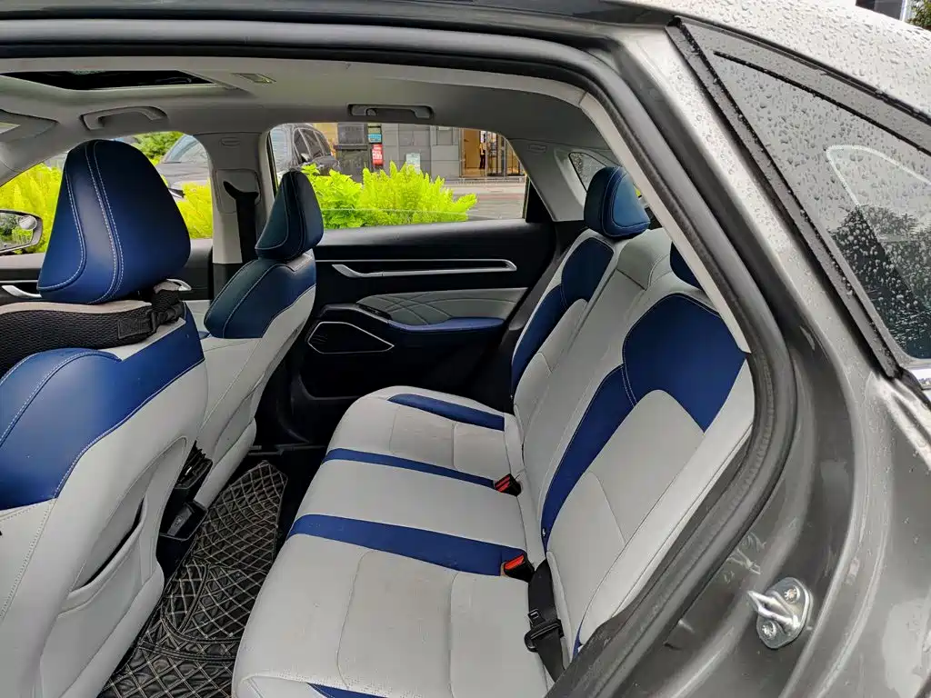 Geely Emgrand — миниатюра 8