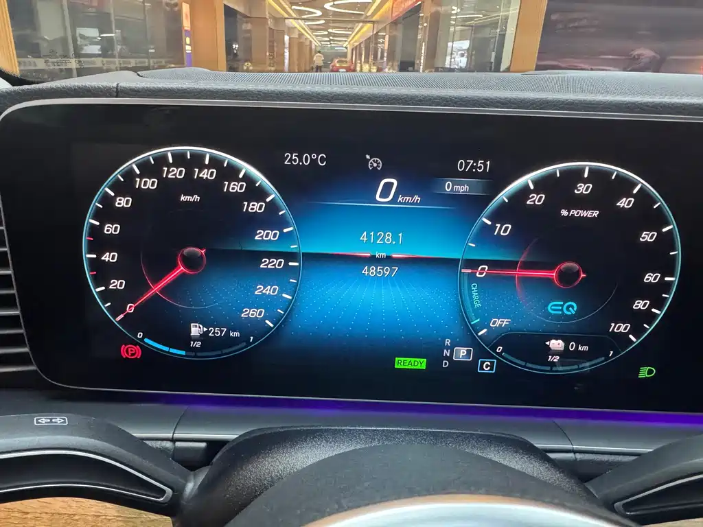 Mercedes-Benz GLE New Energy — миниатюра 13