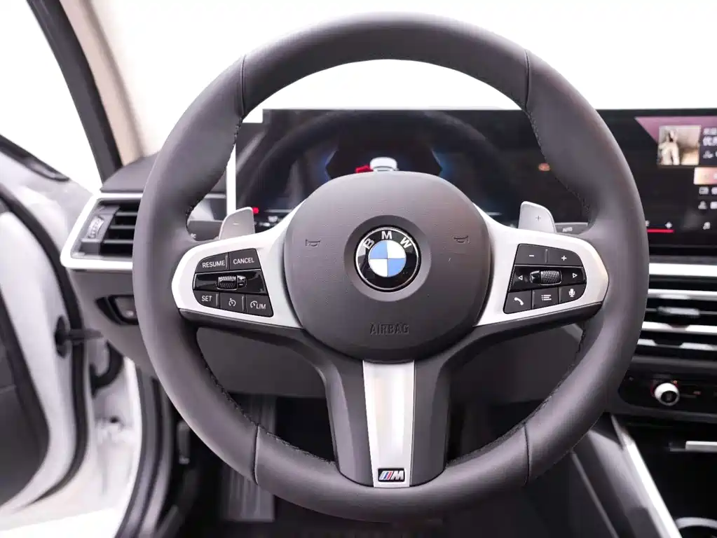 BMW 3 Series — миниатюра 23