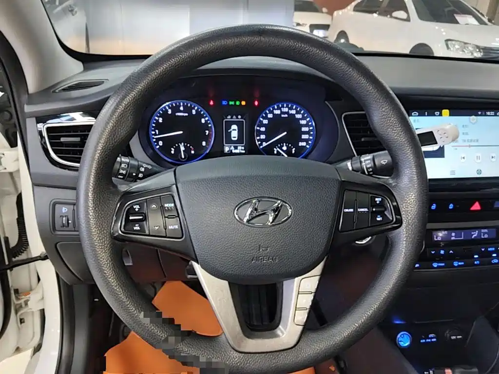 Hyundai Mistra — миниатюра 11