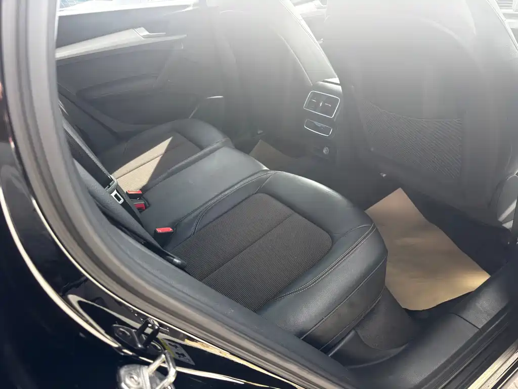 Audi Q5L — миниатюра 8