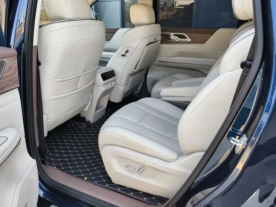 Wuling Xingguang L — миниатюра 11