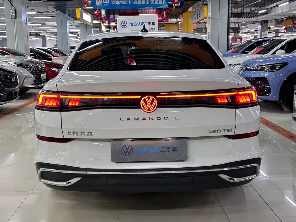 VOLKSWAGEN LINGDU