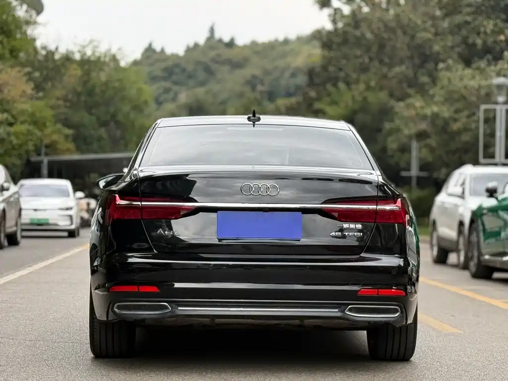 Audi A6L — миниатюра 4