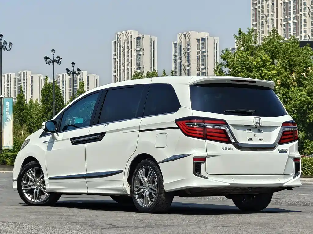 Honda Elysion — миниатюра 4