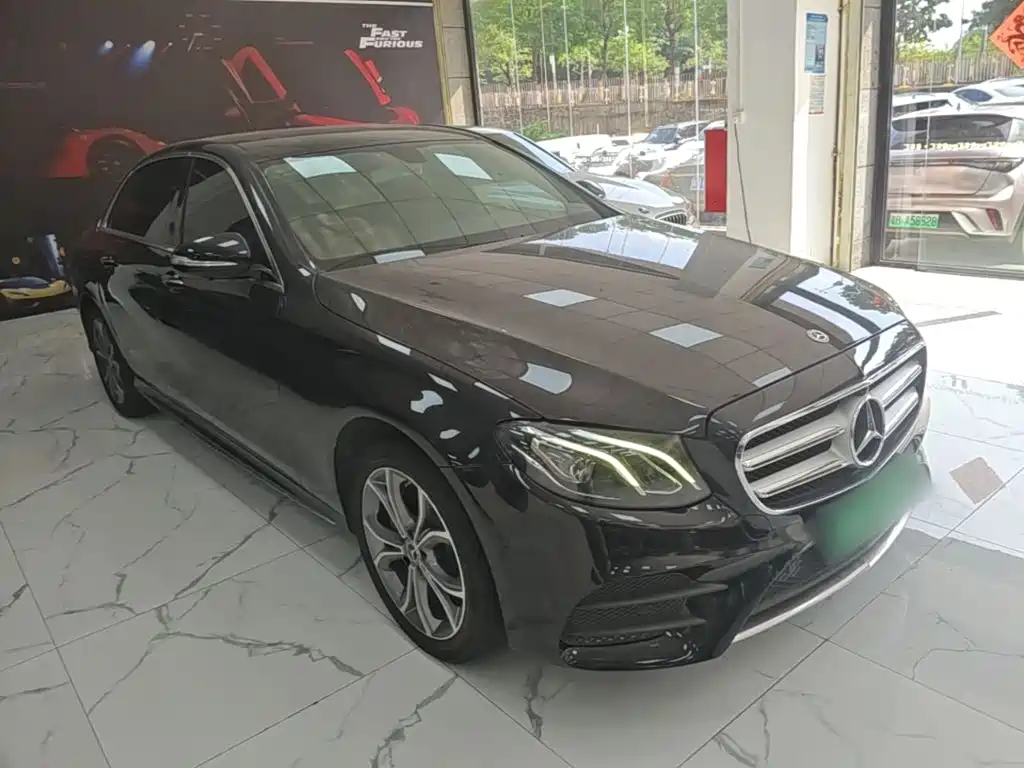 Mercedes-Benz E-Class — миниатюра 4