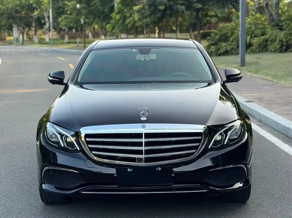 MERCEDES-BENZ  E CLASS