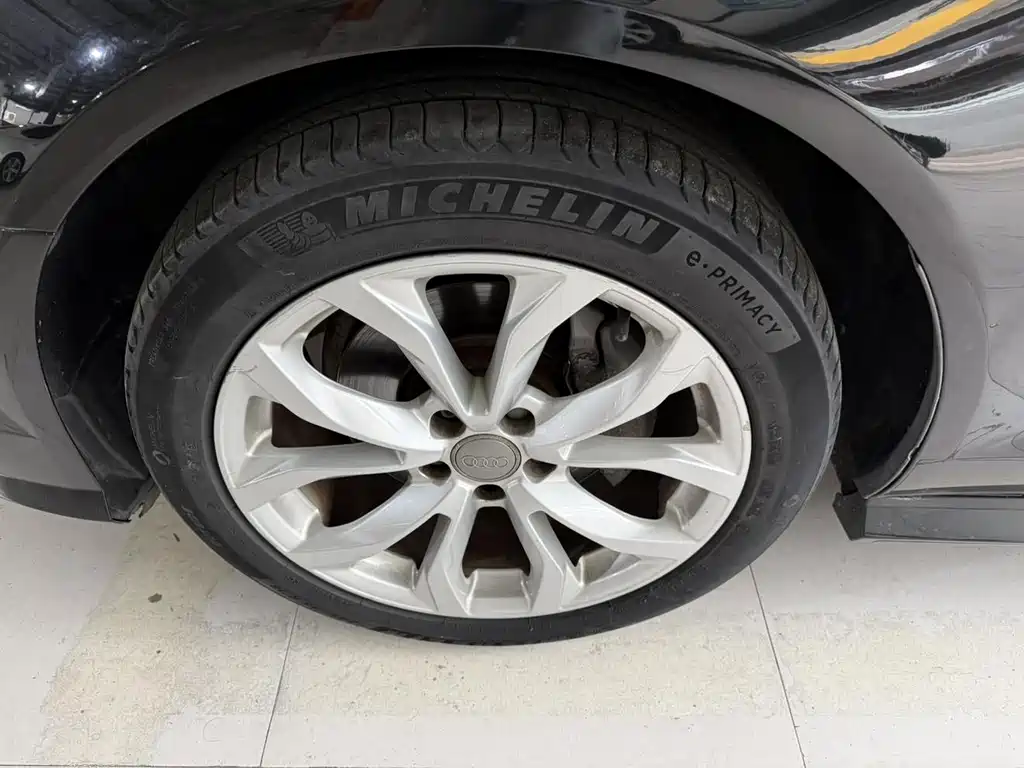 Audi A6L — миниатюра 5