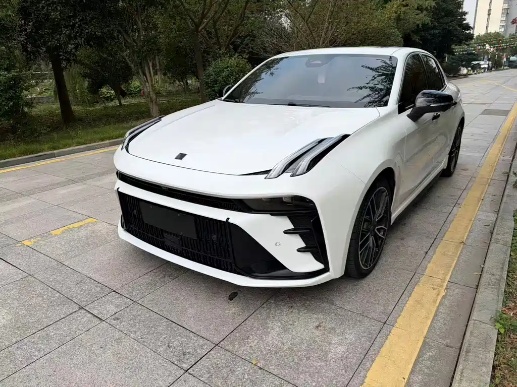 Lynk & Co 03 — миниатюра 2