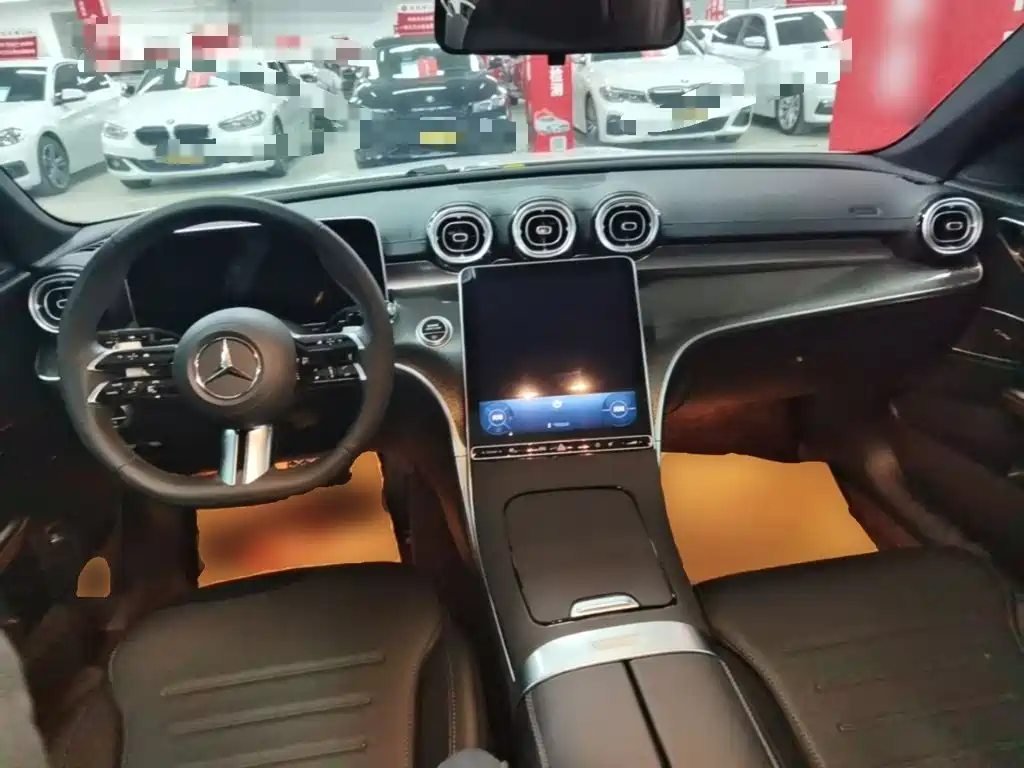 Mercedes-Benz C-Class — миниатюра 10