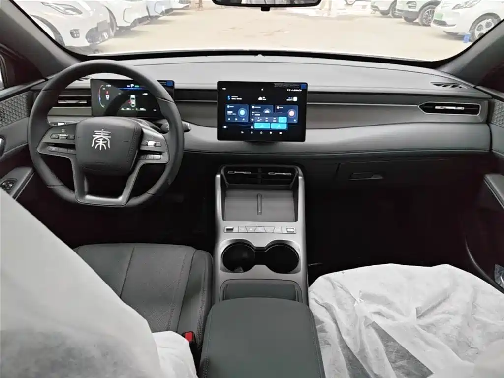 BYD Qin Plus PLUS 2025 DM-i Smart Drive 128KM