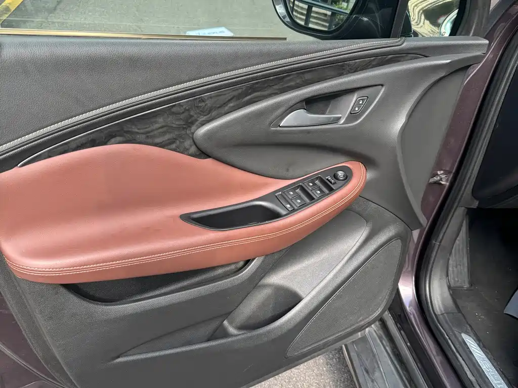 Buick Envision Plus — миниатюра 5