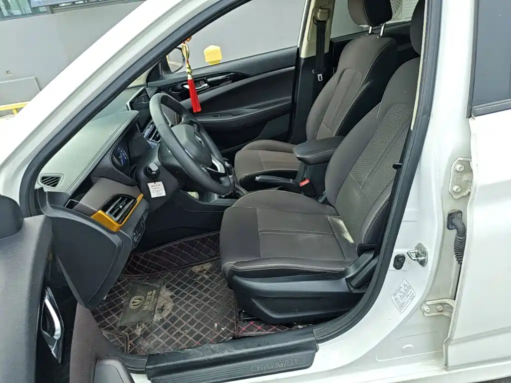 Changan Eado DT — миниатюра 15