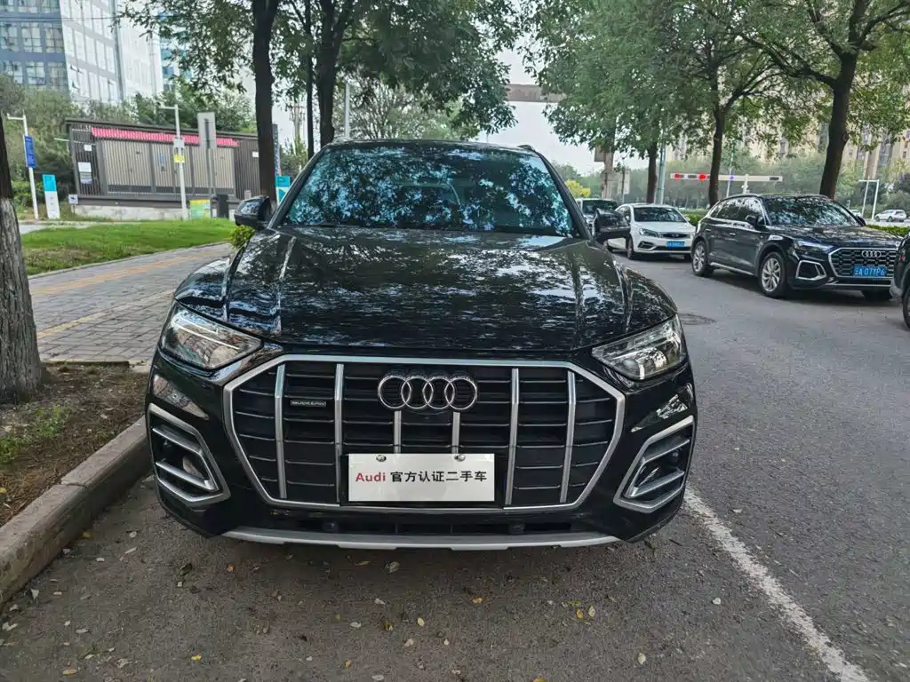 Audi Q5L — миниатюра 2