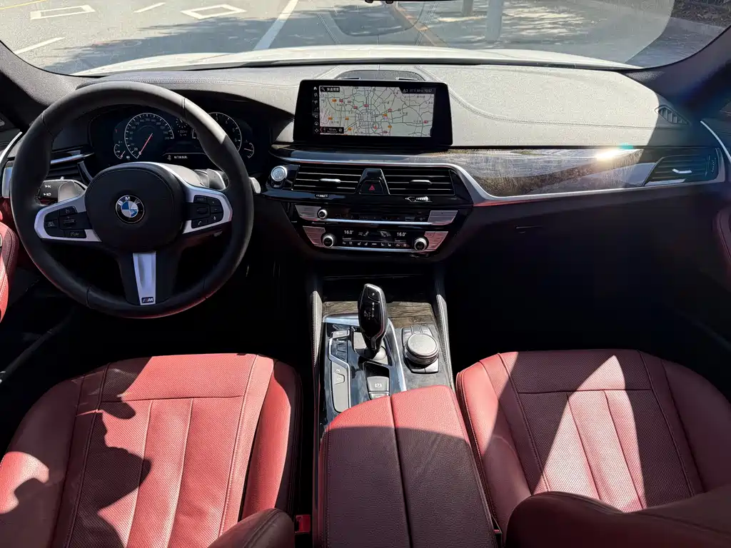 BMW 5 Series — миниатюра 23
