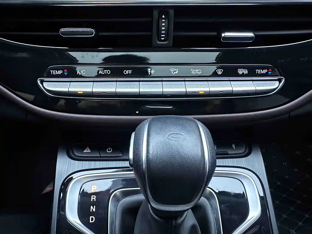 GAC Motor Trumpchi M6 — миниатюра 9