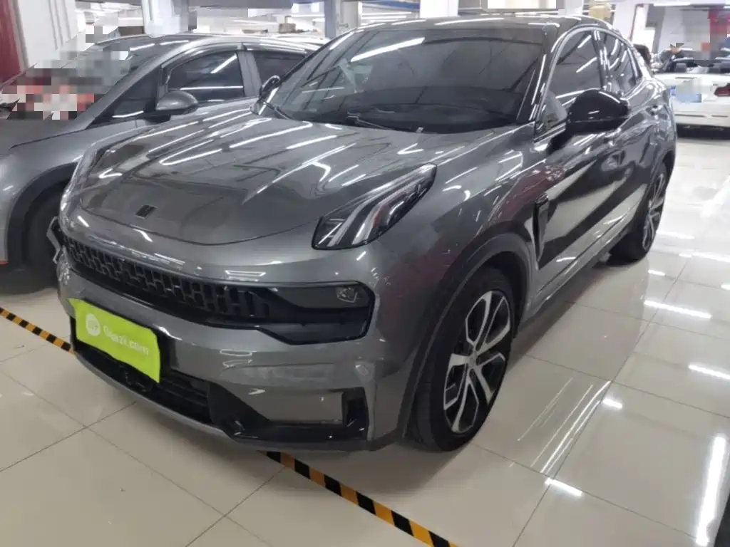 Lynk & Co 05
